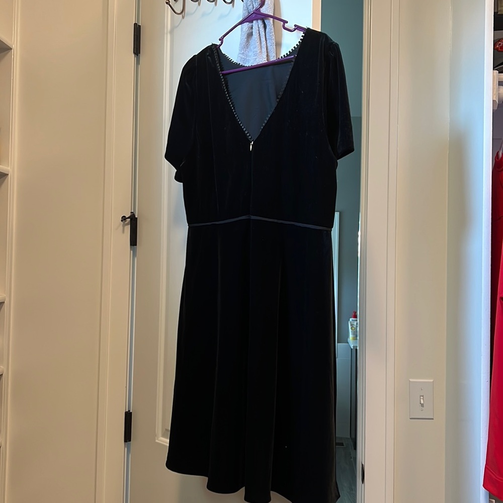 Never worn Draper James black velvet dress!